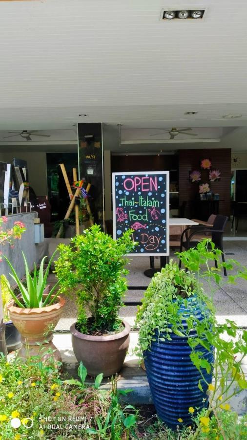 Kata Beach Studio Phuket Exterior foto